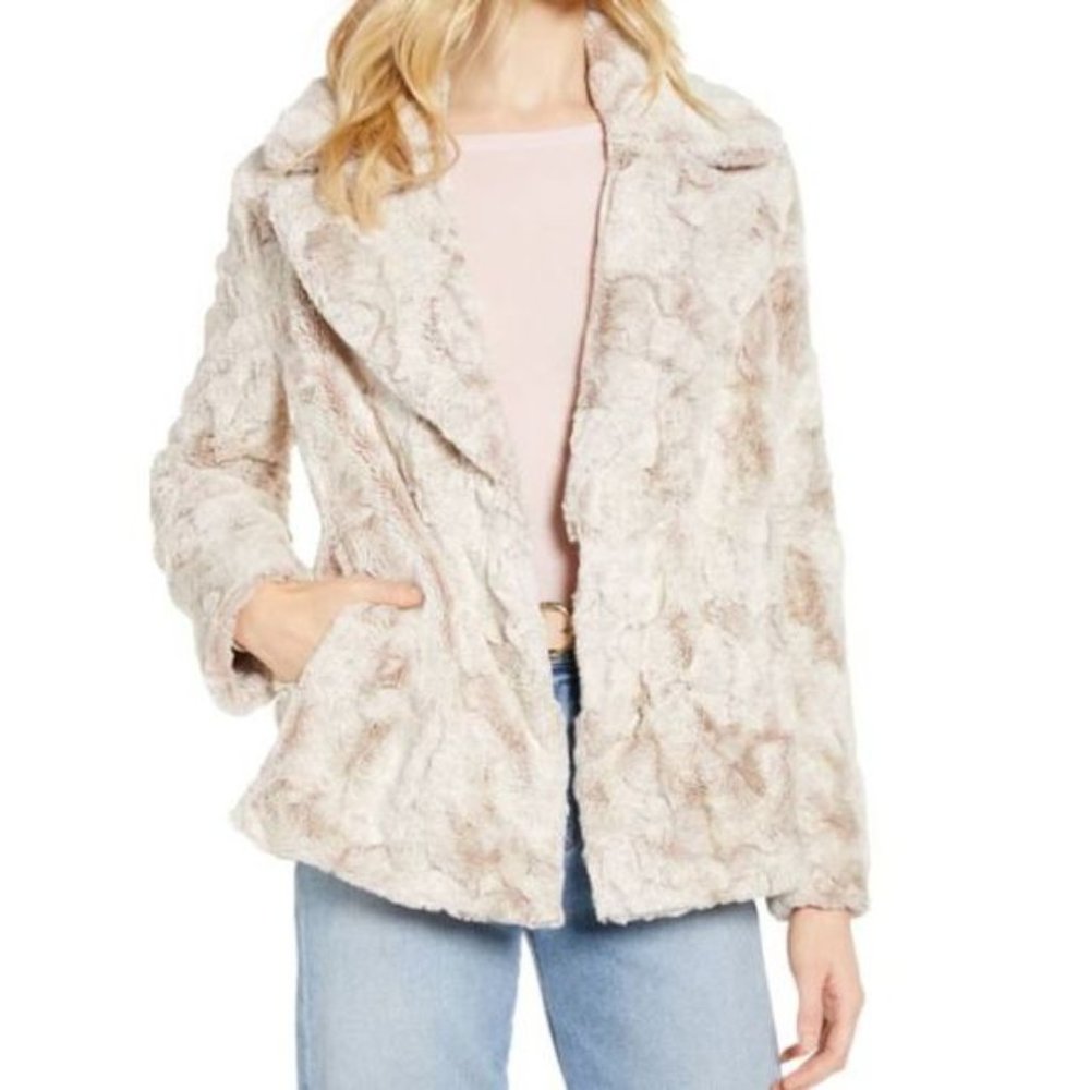 Halogen Cream Textured Faux Fur Jacket